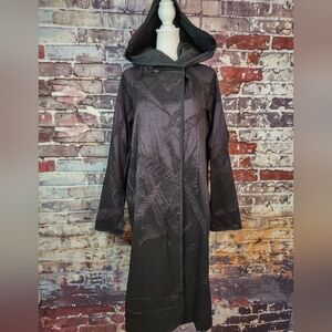Myra Pac Designer Wear Leaf Embossed Reversible Raincoat
